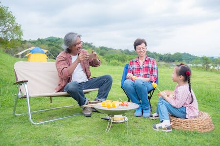 Ploughman’s Lunch Meets the Wild: A Guide to Assembling Authentic British Campfire Platters