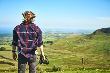Wild Camping in Brecon Beacons: Rules, Best Spots, and Safety Advice
