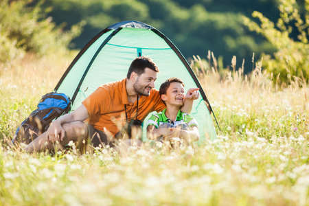 Back to Nature: Gardening and Foraging Activities with Kids at UK Campsites