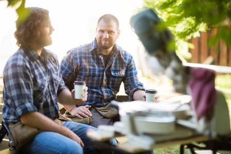 Creating Gourmet Meals with Minimal Gear: A UK Camper’s Guide