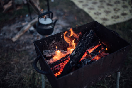 Kitchen Essentials: Packing British Family Favourites for Outdoor Cooking