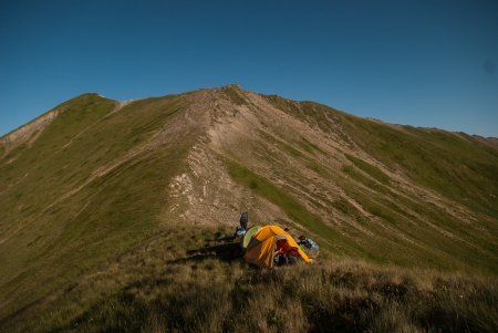 Wild Camping in the UK National Parks: Regulations, Best Spots, and Survival Tips